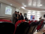 تجلیل ازایثارگران اداره