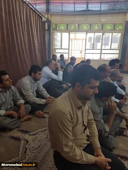 برگزاری نماز جماعت درهرروز باحضورکاکنان ودانشجویان وائمه جماعت