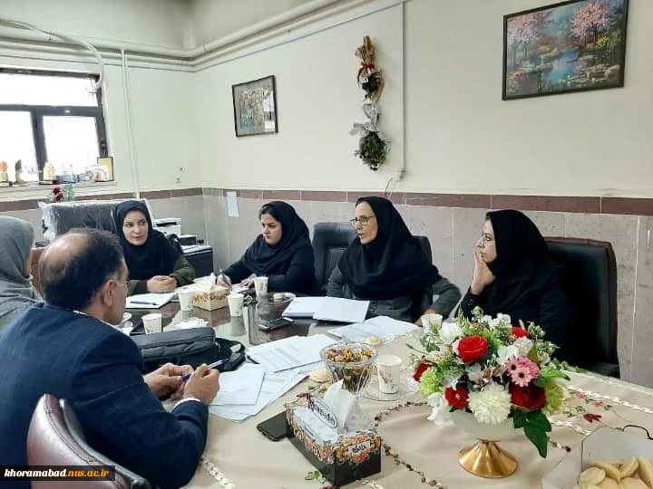 جلسه اداری و هم اندیشی رئیس محترم دانشکده فنی و حرفه ای دختران خرم آباد با مدیر گروهها و رئیس اداره برنامه ریزی آموزشی دانشکده 2