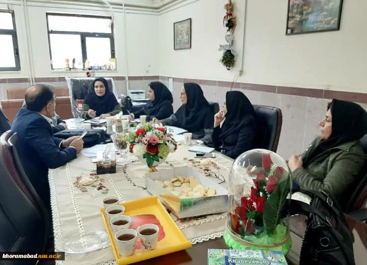 جلسه اداری و هم اندیشی رئیس محترم دانشکده فنی و حرفه ای دختران خرم آباد با مدیر گروهها و رئیس اداره برنامه ریزی آموزشی دانشکده 3