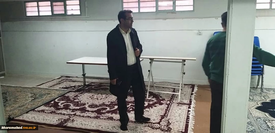 بازدید رؤسای  دانشکده های فنی و حرفه ای پسران و دختران خرم آباد از خوابگاه دانشکده فنی دختران خرم آباد 5