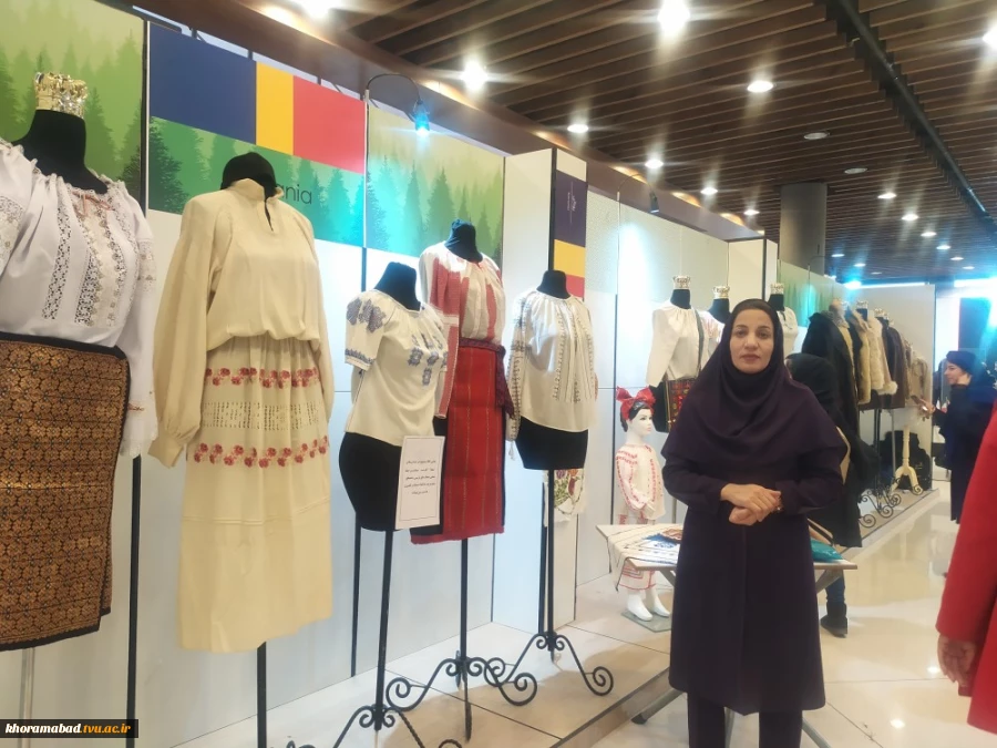 بازدید همکاران رشته طراحی دوخت  دانشکده فنی و حرفه ای دختران خرم آباد از نهمین جشنواره بین المللی مد و لباس فجر 12