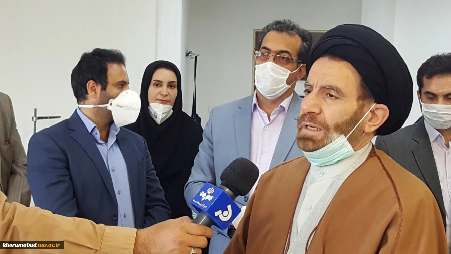 بازدید نماینده ولی فقیه و امام جمعه خرم آباد از کارگاه تولید ماسک 2