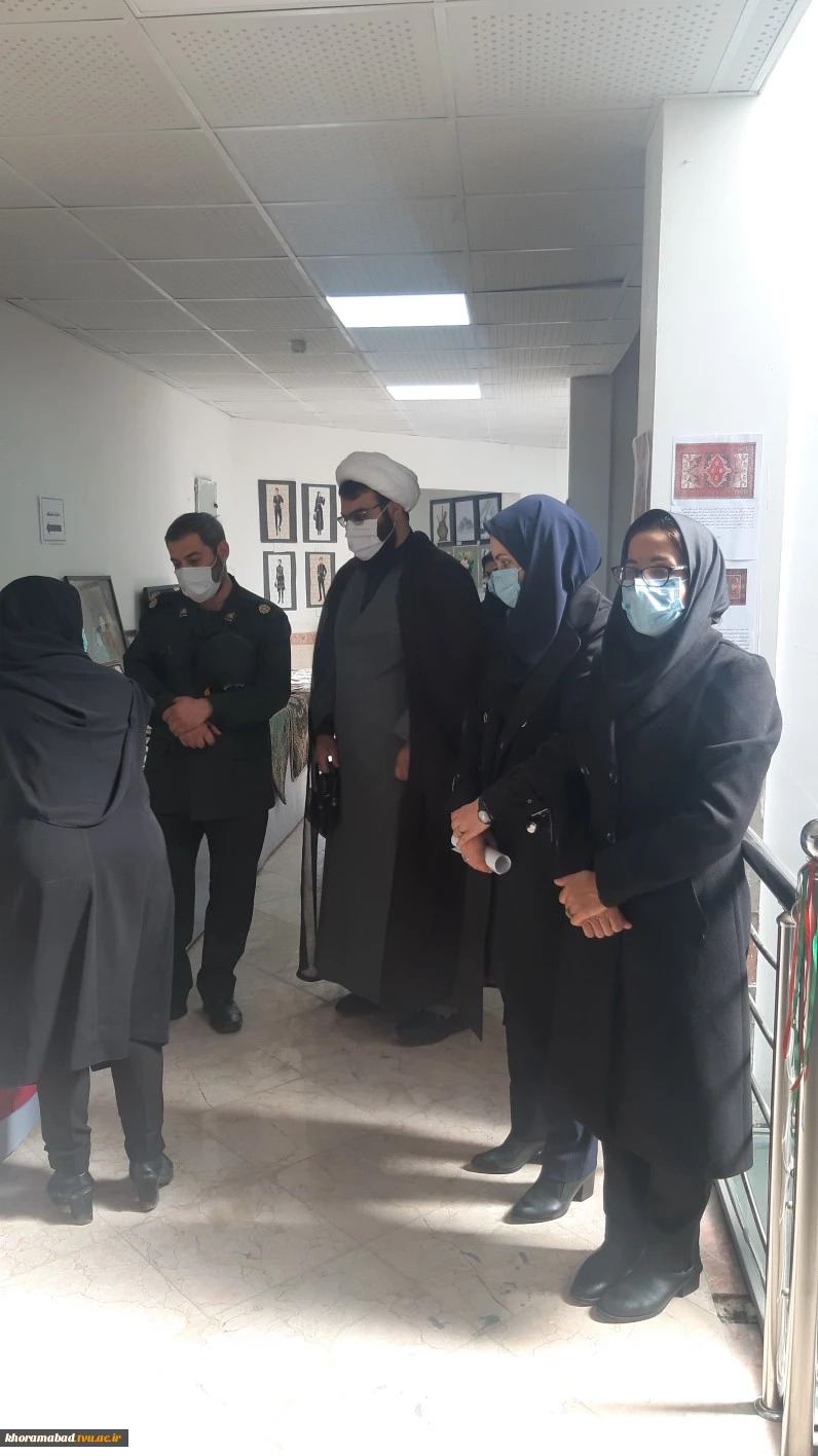 اخبار 
یکصدو بیستمین جشنواره و نمایشگاه مد و لباس و عفاف و حجاب فجر کشور به مناسبت پیروزی شکوهمند انقلاب اسلامی ایران
و چهارمین جشنواره ملی مد و لباس اسلامی و ایرانی فجر استان لرستان 3