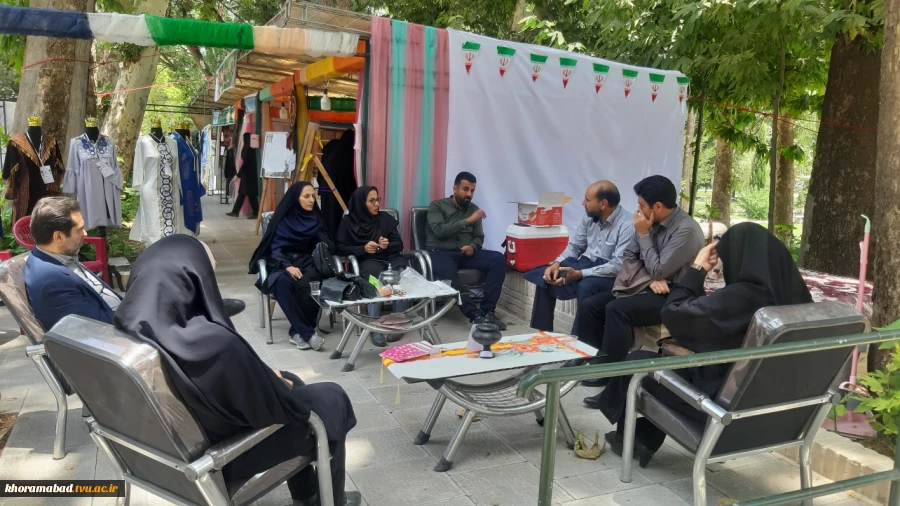 بازدید رئیس استان و رئیس داتشکده فنی دختران از نمایشگاه توانمندی بانوان لرستانی 4