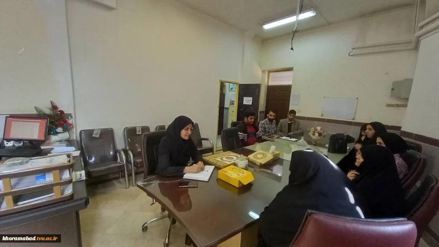 جلسه با حضور مسئولین بسیج دانشجویی 2