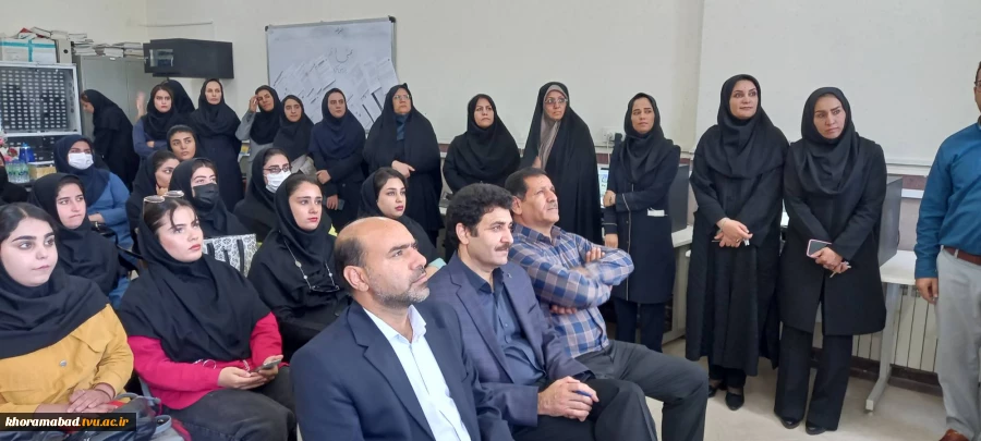 برگزاری نمایشگاه آثار گروه کامپیوتر 3