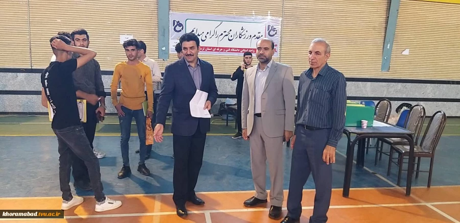 بازدید ریاست محترم دانشگاه فنی استان از روند ثبت نام دانشجویان جدیدالورد 2