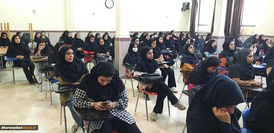 برگزاری یادواره شهدا در دانشکده فنی و حرفه ای دختران خرم آباد 6