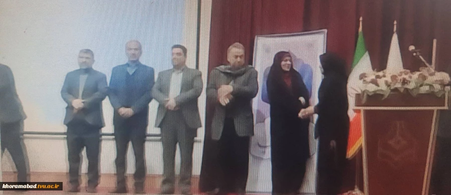 کسب رتبه نخست دانشکده فنی و حرفه ای دختران خرم آباد در هفتمین بازارچه دانشجویی و توانمندی های دانشگاه فنی و حرفه‌ای کشور 3