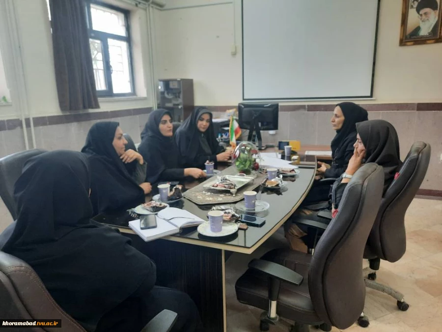 برگزاری جلسه شورای آموزشی در خصوص ظرفیت پذیرش سال 1404-1403 3