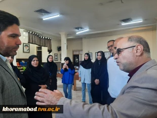 بازدید مدیر کل دفتر ارتباط با صنعت دانشگاه فنی و حرفه ای از نمایشگاه دستاوردهای گروه گرافیک دانشکده فنی و حرفه ای دختران خرم آباد 2