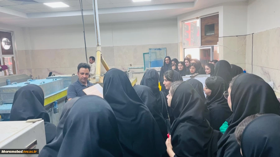 بازدید علمی دانشجویان گروه برق و کامپیوتر 2