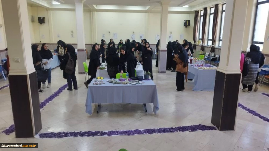 برپایی نمایشگاه بازارچه کارآفرینی دانشجویان رشته تولید و بهره برداری از گیاهان دارویی و معطر 7