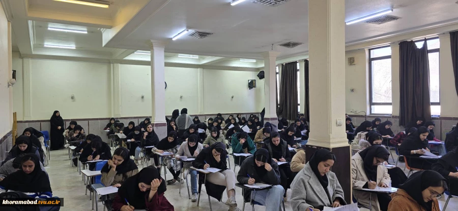 بازدید سرپرست دانشگاه ملی مهارت استان لرستان از حوزه امتحانی آموزشکده ملی مهارت دختران خرم آباد 2