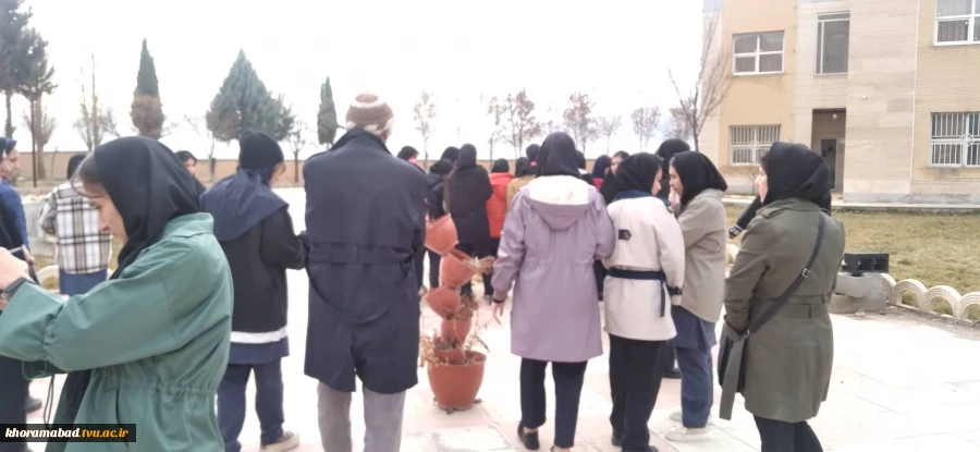 بازدید هنرستان های فنی و حرفه ای و کار و دانش شهرستان نورآباد از دانشکده ملی مهارت دختران خرم آباد 5