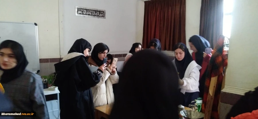 بازدید هنرستان های فنی و حرفه ای و کار و دانش شهرستان نورآباد از دانشکده ملی مهارت دختران خرم آباد 6