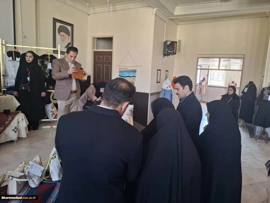 افتتاحیه نمایشگاه مد و لباس به مناسبت گرامیداشت ایام الله دهه فجر 2