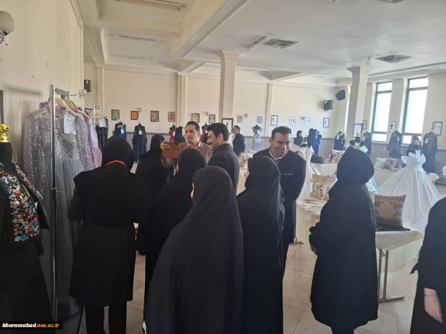 افتتاحیه نمایشگاه مد و لباس به مناسبت گرامیداشت ایام الله دهه فجر 6
