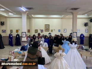 استقبال پرشور دانش‌آموزان از نمایشگاه دستاوردهای مد و لباس دانشگاه ملی مهارت خرم‌آباد  5