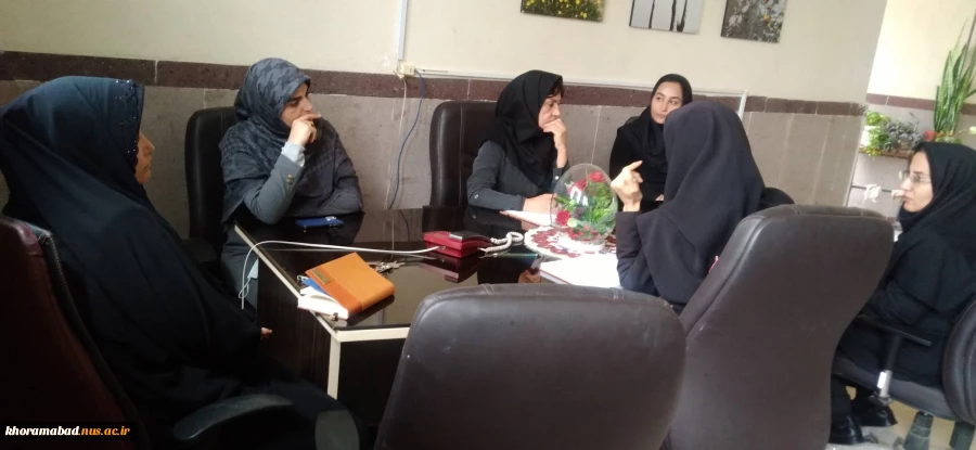 جلسه شورای پژوهشی در خصوص خرید تجهیزات کارگاهی و آزمایشگاهی 2