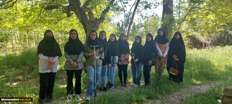 گزارش تصویری برگزاری جلسه اول بازدید دانشجویان رشته گیاهان دارویی از آزمایشگاه خاک و آب مرکز تحقیقات و آموزش کشاورزی و منابع طبیعی لرستان  2