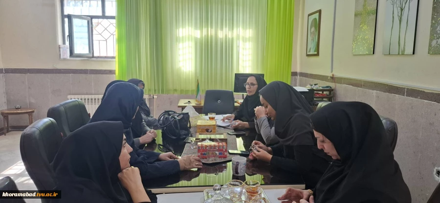 برگزاری جلسه شورای آموزشی و پژوهشی 4