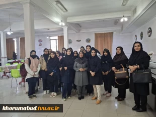 بازدید دانش آموزان هنرستان حدیث از دانشکده ملی مهارت دختران خرم آباد 3