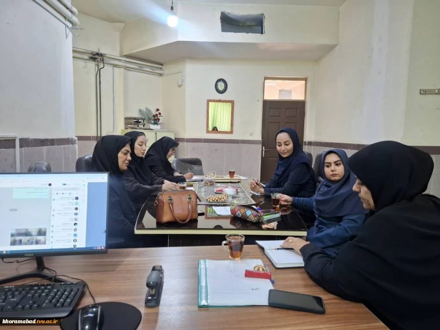 برگزاری جلسه شورای آموزشی  3