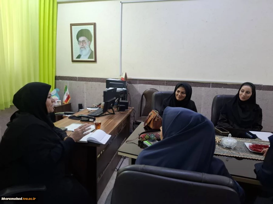 برگزاری جلسه شورای آموزشی  4