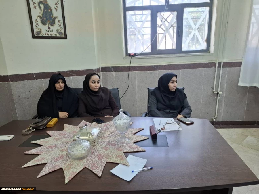 برگزاری جلسه اداری 6